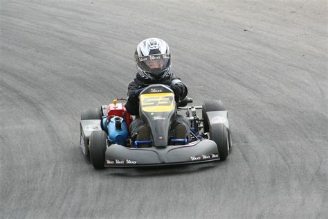 Kart Racing: Unleash Your Inner Speed Demon on the Tracks of Kartkraft!